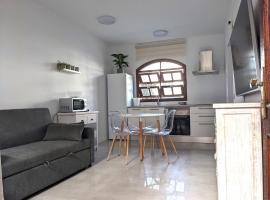 Karibu Lanzarote holiday apartment，位于宏达海滩的酒店