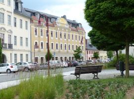 Hotel Goldner Loewe，位于Bad Köstritz的酒店