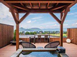 Lake Toya Tsuruga Resort HIKARINOUTA，位于洞爷湖的豪华酒店