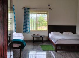 Kumbargadde homestay，位于Somvārpet的酒店