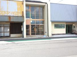 出雲大社16分出雲市駅500mのろーじ出雲，位于出云市的酒店