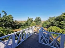 The 'Loft' Apartment- "Den Gule Svane" Guest House - near Rønne & Beach
