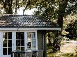 Zweeds Huisje，位于Onnen的酒店