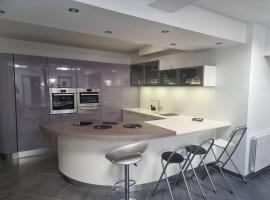 Appartement en centre-ville，位于欧里亚克的酒店