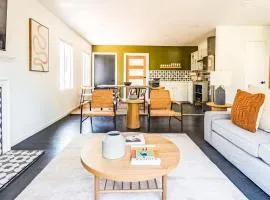 Elegant Long Beach Getaway - 2 Units & Patio