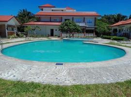 Robertos Resort，位于潘丹的酒店