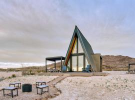 Stardust Big Bend Luxury A-Frame#3 with a fab view，位于特灵瓜的酒店