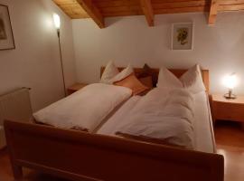 Vermiete ein Doppelzimmer in einem Holzhaus，位于沃尔富特的酒店