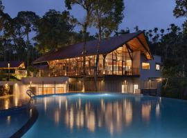 Sterling Lontano Waterfront Wayanad，位于麦帕迪的豪华酒店