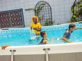 Bonamoussadi Gardens - Piscine-Wifi- Eau- Electricite 24h sur 24，位于杜阿拉的酒店