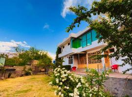 Gilgit Residency 4 Bed Rooms Luxurious Apartment，位于吉尔吉特的酒店