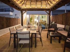 La Palapa Beach，位于Benalmadena Costa的酒店