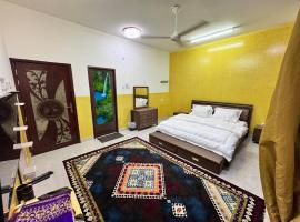 Cloudy Cloud Farm Resort，位于Izkī的酒店