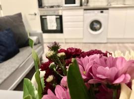 Brighton 2 Bed 2 Bath & Terrace，位于布莱顿霍夫的酒店