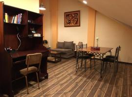 ACOGEDOR DEPARTAMENTO EN CENTRO HISTÓRICO-Cuenca，位于昆卡的酒店