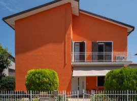 Villa Bianca Apartment，位于洛雷托的酒店