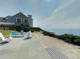 Immaculate Beach Condo，位于丹尼斯港的分契式公寓