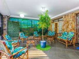 Pousada Hostheo liberdade，位于圣保罗的酒店
