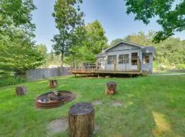 Quiet Family Home with Yard Less Than 1 Mi to Houghton Lake!