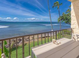 Direct Oceanfront—Fully remodeled—Sleeps 6，位于怀卢库的酒店