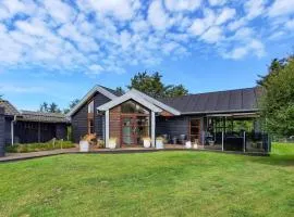 Gorgeous Home In Hjørring With Kitchen