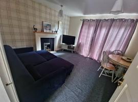 3 Bed Entire House - Runcorn，位于朗科恩的酒店