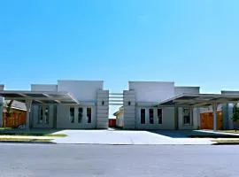 Beautiful apartment 9 min to Mercedes outlets
