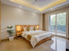 The Lodgers Luxury 1 BHK Serviced Apartment in Gurugram Near Millennium City Centre Metro，位于古尔冈的酒店