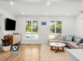Hampton's Style Holiday Retreat - close to the beach!，位于Encounter Bay的酒店