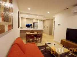 Ruby Red, 1Bd 1Bth Apt - Woden CBD