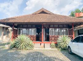 Pesona Pondok Lembang Mitra RedDoorz，位于Cikidang 1的酒店
