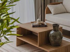Sahab - Rustic One BR Apt，位于Ḩiz̧āyib az Zānah的酒店
