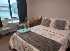 A room in a homestay - Upper Hutt