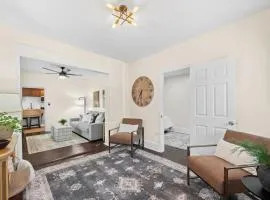 Charming Home in Cleveland 3215
