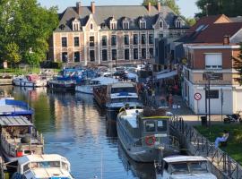 L'Oasis du Quesnoy - proche lille - Navette à disposition，位于Quesnoy-sur-Deûle的酒店