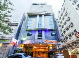 Capital O Grand Plaza