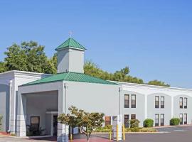 Rodeway Inn，位于Tyner的酒店
