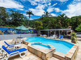 VELINN Pousada Ubatuba Tropical，位于乌巴图巴的酒店