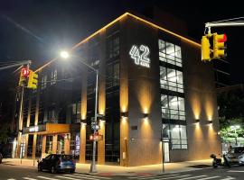 42 Hotel Williamsburg，位于布鲁克林的酒店