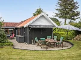 3 Bedroom Beautiful Home In Asperup