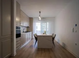 The 10th Floor Apartment