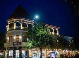 Hotel Vila 101-New Bazaar，位于地拉那的酒店