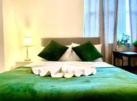 Aldgate East B&B