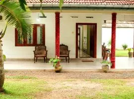 Sahas Villa Midigama