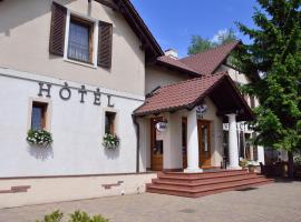 科塞尼克苏克莱斯基酒店，位于苏奇拉斯Morasko Meteorite Nature Reserve附近的酒店