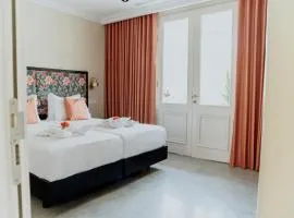King Charles Hotel
