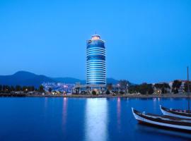 Wyndham Grand Izmir Ozdilek Thermal & Spa，位于伊兹密尔的酒店