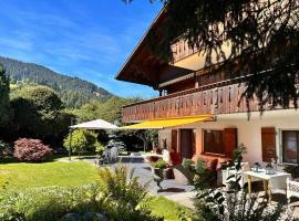 3 BR Classic Chalet in Gstaad，位于格施塔德的酒店