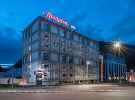 Hampton By Hilton Locarno，位于洛索内的酒店