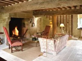 Gite du Petit Manoir au château d'Hémevez